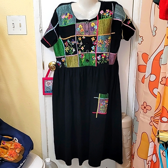 Michael Simon Dresses & Skirts - Michael Simon maxi dress XL embroidered floral black cotton pocket unique